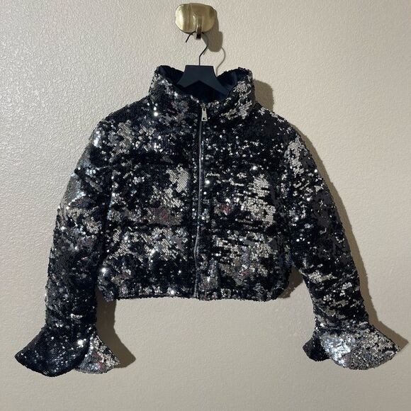 Chic Black Sequin Bomber Jacket - Picture 2 of 7